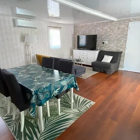 Holiday park De Luxe De 60m2 Dans 5 Etoiles Puget-sur Argens