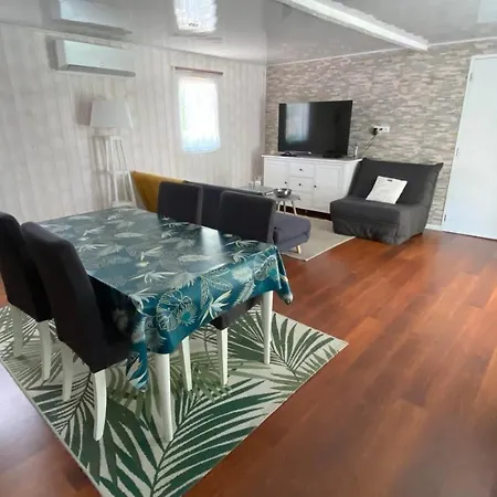Holiday park De Luxe De 60m2 Dans 5 Etoiles Puget-sur Argens